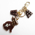 ラテアート模様のチョコレートウサギ キーリングチャーム