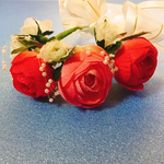 ピンクと白の花冠