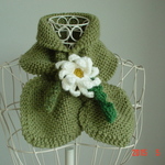 ☆彡margueriteの花飾りの葉っぱのNeck Warmer 