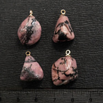 天然石 大量入荷につき特価品　ロードナイトペンダントトップ4点①　 NI-ZXRH-CYUQ