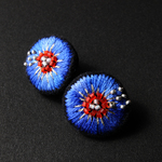 ＜Stella～遊び好きの星～＞刺繍イヤリング◎シャガールブルーの夜◎アレルギー対応パーツ変更可能