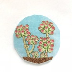 乙女心の丸型刺繍ブローチ(チャーム変更可)