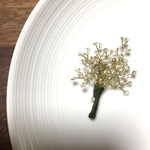 白いお花の 花束ブローチ 