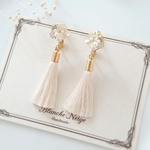 petit fleur⌒＊小さなお花とスワロフスキーのタッセルイヤリング