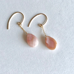 再販♡ 14kgf ピンクシェルの花びら ピアス/イヤリング