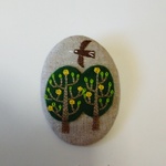 北欧の森の刺繍ブローチ