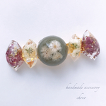 バレッタ ／ 百日紅とかすみ草×khaki