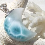 ◇m様お取り置き◇♡ハイクオリティ♡海色のお月様-レア！！ブルー&ホワイトの2層♡ハッキリした美しい波模様！三日月ラリマーペンダント-silver925
