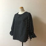 キャンディ袖ブラウス