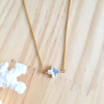 14kgf／White shell necklace_cross