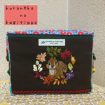 秋のポーチ♡リスさん刺繍スクエアポーチ