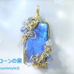 ラブラドライトペンダント（ワイヤーアートジュエリー☆ワイヤーアクセサリー☆ワイヤーラッピング天然石ネックレス）