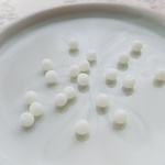ほのかなミント　チェコビーズ　4mm 20個 　