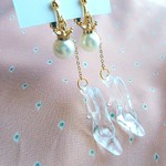 ガラスの靴と王冠パールのイヤリング or ピアス