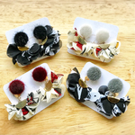 ファーくるみボタン×フラワータッセルのイヤリング・ピアス