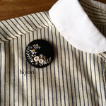 刺繍ブローチ