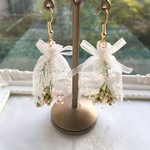 かすみ草モリソニア花束ピアス/イヤリング