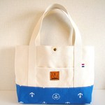 マリンのたっぷりトート☆帆布＆灯台の本革タグ☆ブルー 