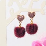☆☆再販☆☆ファーボールのチタンピアス＜P６７４＞・ワイン＆ブラウン