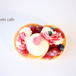 ベリーパンケーキのブローチ（バニラアイス）