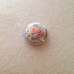 【再販×5】リネンと刺繍のバラと小花の ピルケースC