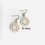 ［再販］  タティングレース  パールとレースのお花ピアス  ＊off-white×silver＊
