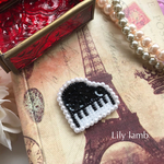 【ヘアゴムorブローチ】 ビーズ刺繍のピアノ ※受注制作