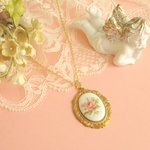 ♡Vintage Rose Cabochon necklace♡