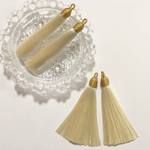 new★2個★ゴールド×オフホワイト★シルク★タッセル★フリンジ★