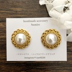 パールボタンピアス／イヤリング
