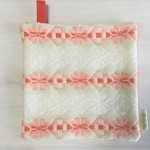 茜染めと桜染めの糸で刺したこぎん刺しのポットマット  colorfulーからふるー【梅の花×ウロコ形】Part2《樫の木  produce by プリザ工房*Merrymei*》