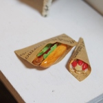 ミニチュア　ホットドッグとクレープ