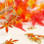  【再販2】－風に揺れる紅葉－  ピアス/イヤリング