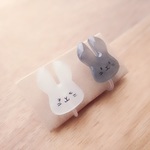 【うさイヤリング】うさぎのプラバンイヤリング たちみみさん