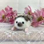 ハリネズミ（羊毛フェルト)伏せe
