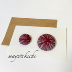 アシンメトリー  くるみボタンピアス