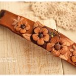＊大きなお花の牛革のブレスレット（焦げ茶）