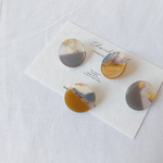half marble earring（ブラウン）