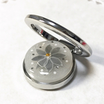 grey flower煌めきスマホリング