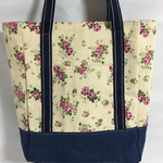 薔薇柄とデニムの縦長トートバッグ