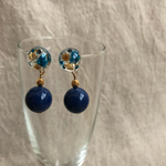 青の贈り物(樹脂ピアス)
