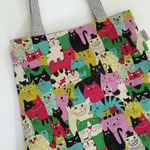 【再販】カラフルなねこさん達の縦長ぽってりお買い物バッグ♪