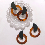 new*⋆1ペア★ピアス★ブラック×ブラウン★デザインピアス