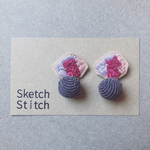 lavender×gray刺繍ピアス