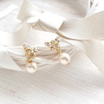 butterfly  bijou と pearl 【クリーム】ピアス/イヤリング/ノンホール