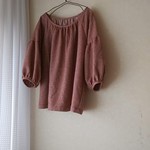 ＊再販＊ふんわりお袖のプルオーバー　エンジ色(レンガ色)