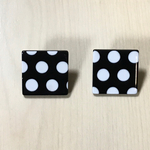 BLACK WHITE DOT SQUARE PIERCE  PARTS