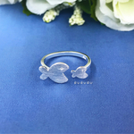 【再販売】追いかけられる魚 リング 指輪 可愛い 魚 シンプル 銀 sv シルバー 【F1-6】