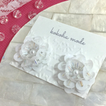 ✴︎White fairy✴︎刺繍✴︎ビーズ✴︎スパンコール✴︎イヤリング✴︎ピアス✴︎ハロウィン✴︎秋✴︎お呼ばれ✴︎ウェディング