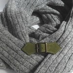【新色・数量限定】本革のストールクリップ　モスグリーン　1277